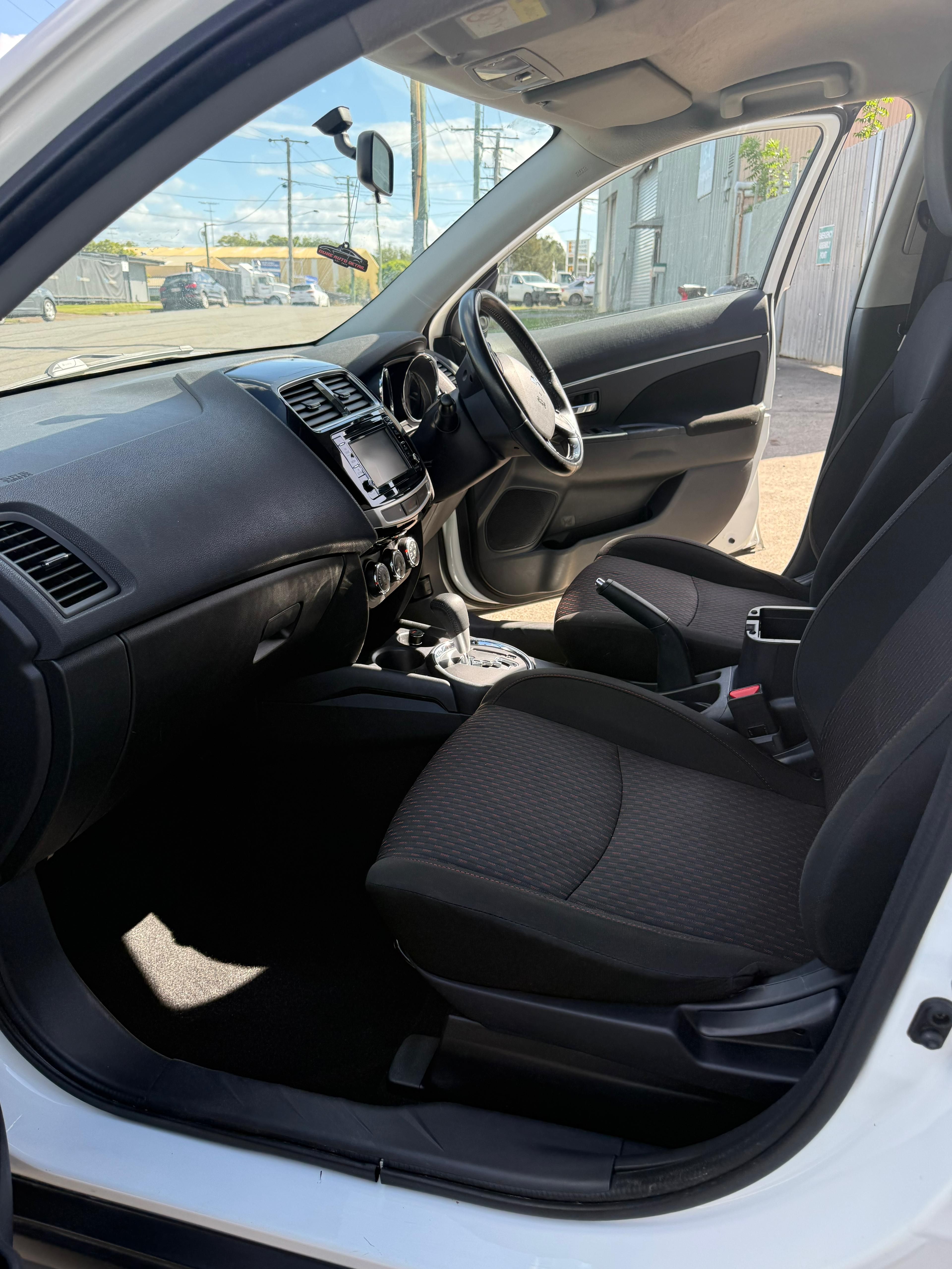 Why Professional Car Detailing Is More Than Just a Car Wash